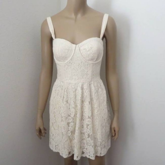 Abercrombie & Fitch Lace Dress - Picture 1 of 2